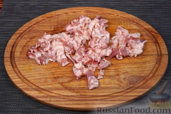 Пирог из лаваша с сыром и беконом