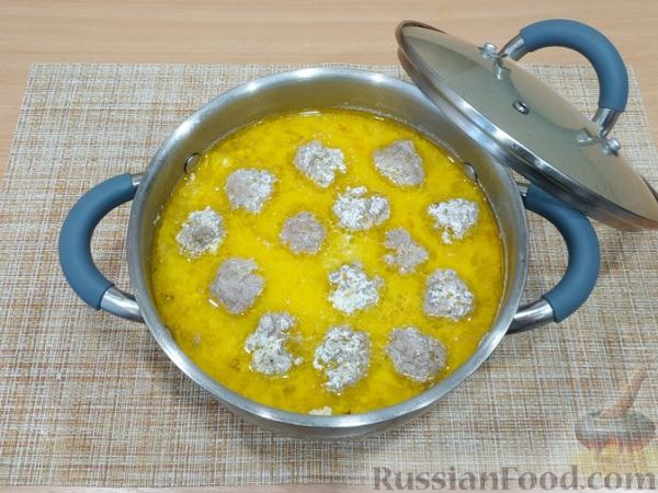 Суп с мясными фрикадельками и сливками