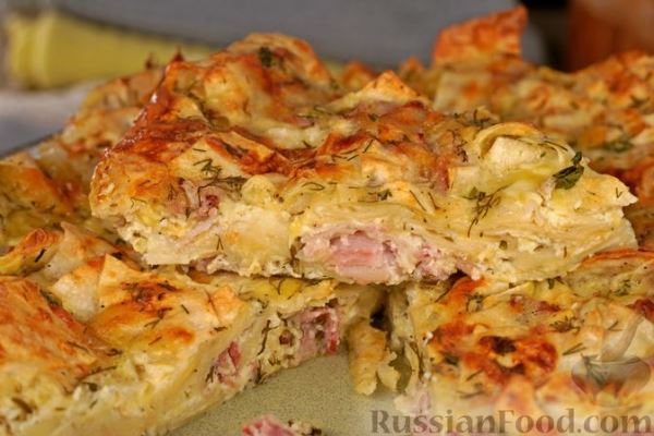 Пирог из лаваша с сыром и беконом